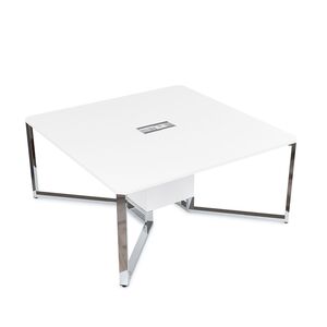 Стол-квадрат