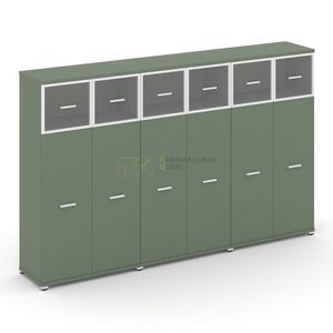 Шкаф три широкие секции, 4 ниши