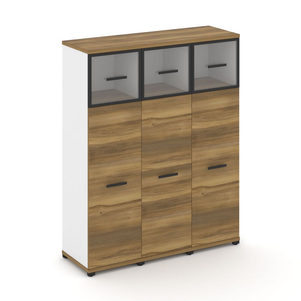 Шкаф три узкие секции, 4 ниши