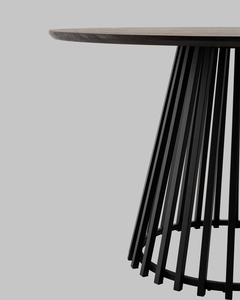 Стол обеденный