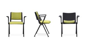 Стул на 4 черных опорах, черный пластик, без столика