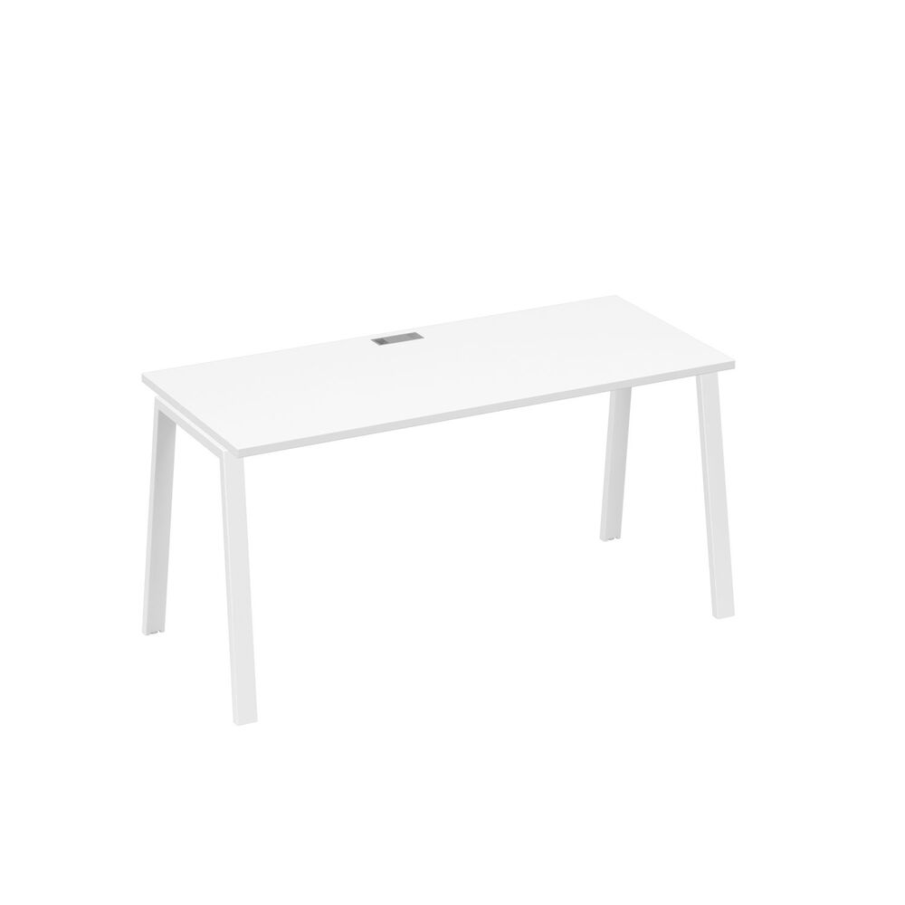 Стол письменный на металлокаркасе TRE