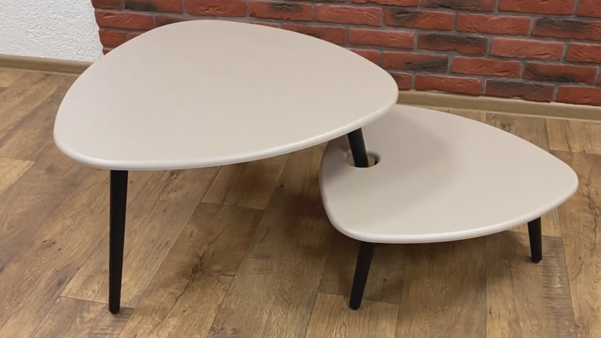 Стол журнальный видео.